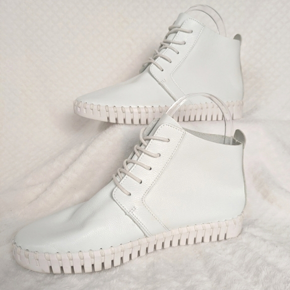 Caposhie Exclusive Shoes White Microfiber Chukka Boot White Size 7, 37 EU - Picture 4 of 11